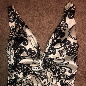 CHEAP xscape Black and White Dress. WORN ONCE